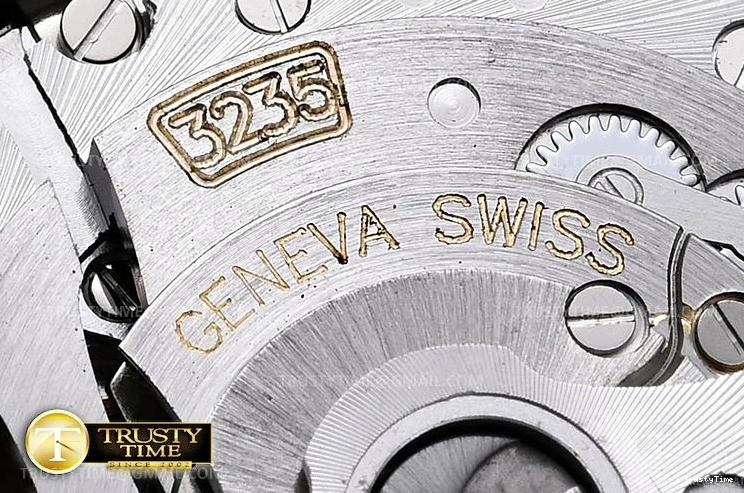 1218 FlexibleFit R2DJ0253G – DJ2 41mm 646